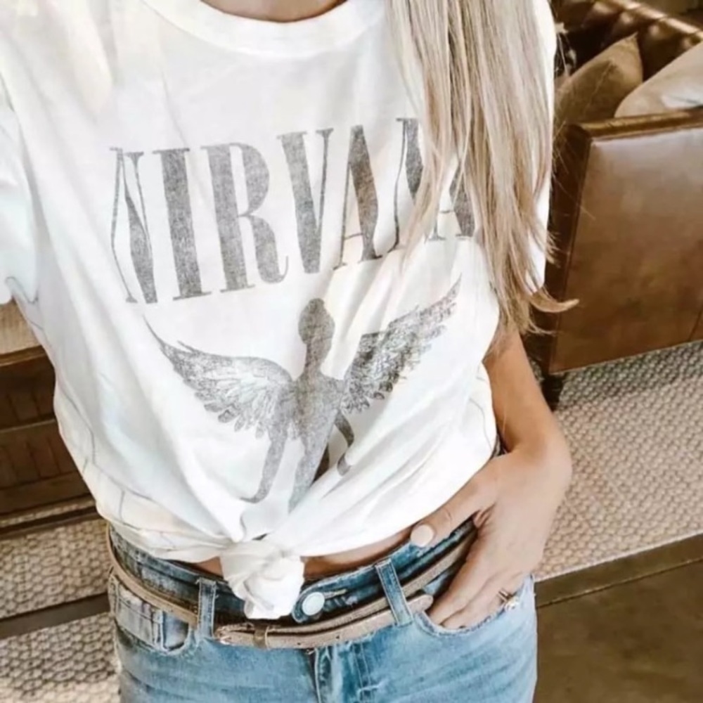 SOLD OUT White Nirvana Vintage Concert Band Graphic T-Shirt - Picture 2 of 7
